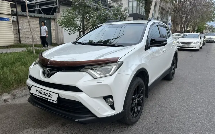 Toyota RAV4 2019 года за 12 300 000 тг. в Шымкент
