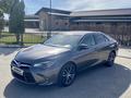 Toyota Camry 2015 года за 7 500 000 тг. в Тараз – фото 2