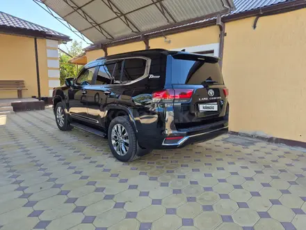Toyota Land Cruiser 2022 года за 45 000 000 тг. в Атырау – фото 3