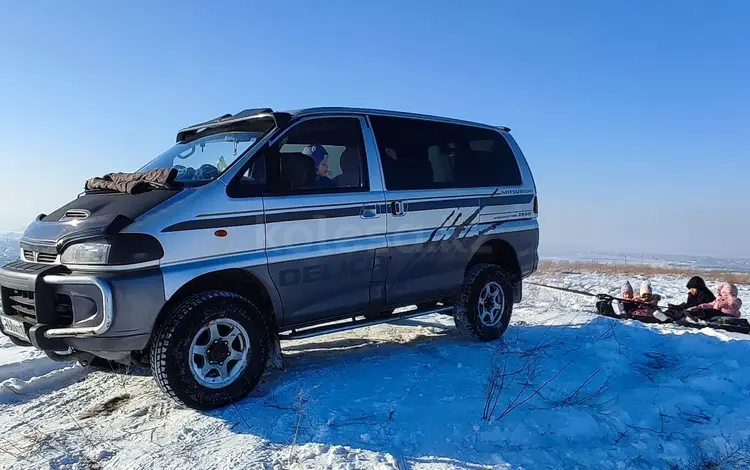 Mitsubishi Delica 1995 годаүшін2 800 000 тг. в Алматы