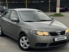 Kia Cerato, 2011