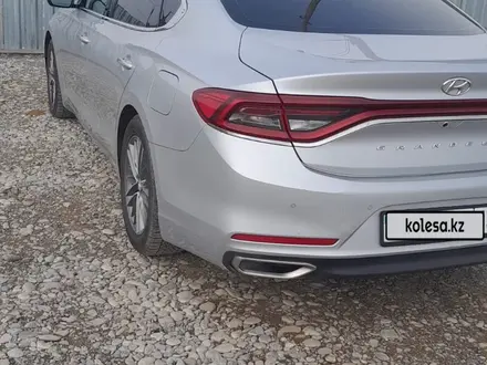 Hyundai Grandeur 2017 года за 9 000 000 тг. в Шымкент