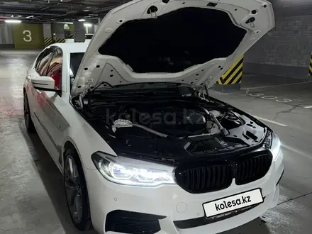 BMW 520 2019 года за 16 341 176 тг. в Алматы – фото 3
