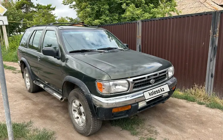 Nissan Pathfinder 1997 года за 2 600 000 тг. в Астана