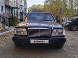 Mercedes-Benz E 220 1995 года за 1 500 000 тг. в Караганда