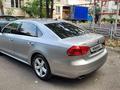 Volkswagen Passat 2011 года за 6 800 000 тг. в Алматы – фото 17