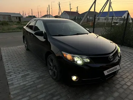 Toyota Camry 2012 года за 8 100 000 тг. в Атырау – фото 13