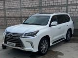 Lexus LX 570 2015 годаүшін32 000 000 тг. в Актау