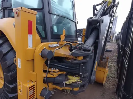 XCMG  Экскаватор-погрузчик XCMG модель XC8-S2570 2025 года за 31 000 000 тг. в Атырау – фото 6
