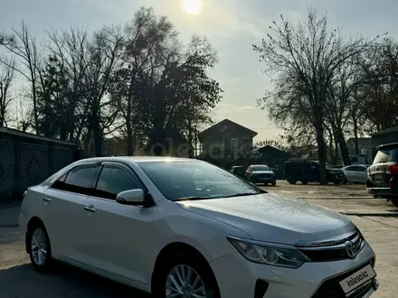 Toyota Camry 2017 года за 12 500 000 тг. в Алматы – фото 3