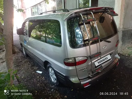 Hyundai Starex 2004 года за 8 000 000 тг. в Шымкент – фото 3