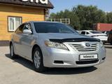 Toyota Camry 2006 года за 6 000 000 тг. в Алматы – фото 2