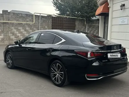 Lexus ES 250 2023 года за 22 000 000 тг. в Алматы – фото 5