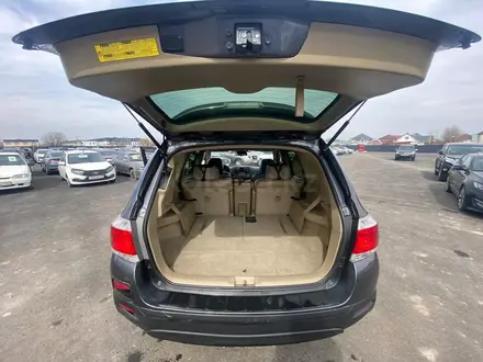 Toyota Highlander 2012 года за 10 058 900 тг. в Алматы – фото 16