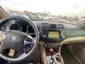 Toyota Highlander 2012 года за 10 058 900 тг. в Алматы – фото 10