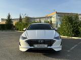 Hyundai Sonata 2022 годаүшін14 700 000 тг. в Уральск