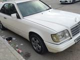 Mercedes-Benz E 430 1992 года за 2 500 000 тг. в Актау – фото 2