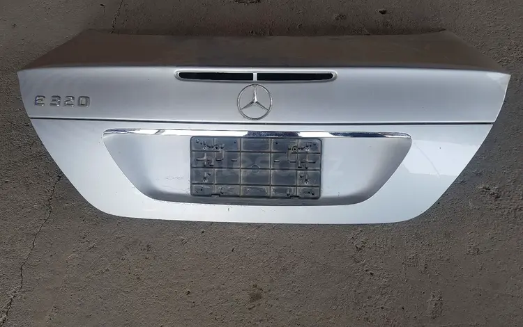 Крышка багажника на Мерседес W211 за 27 000 тг. в Шымкент