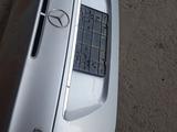 Крышка багажника на Мерседес W211 за 27 000 тг. в Шымкент – фото 3