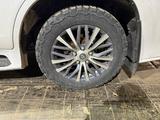 Шины с дисками лексус Lexus LX 570 за 700 000 тг. в Усть-Каменогорск