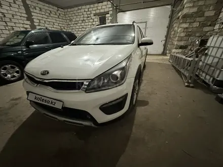Kia Rio 2018 года за 7 000 000 тг. в Атырау – фото 3