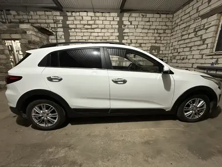 Kia Rio 2018 года за 7 000 000 тг. в Атырау – фото 5
