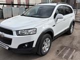 Chevrolet Captiva 2014 года за 7 800 000 тг. в Астана – фото 2