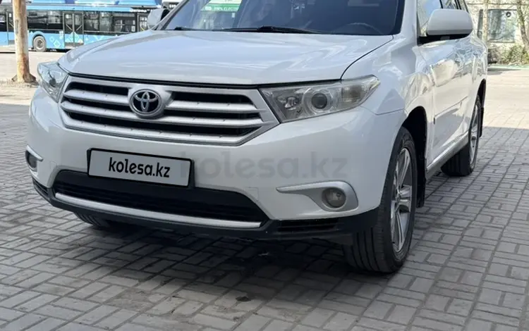 Toyota Highlander 2013 годаүшін12 600 000 тг. в Астана