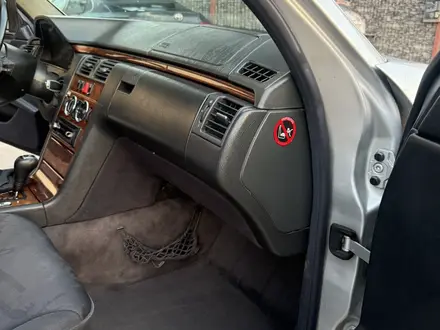 Mercedes-Benz E 320 1999 года за 2 800 000 тг. в Шымкент – фото 44