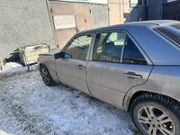 Mercedes-Benz E 230 1992 года за 620 000 тг. в Караганда