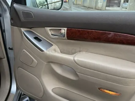 Toyota Land Cruiser Prado 2005 года за 12 500 000 тг. в Алматы – фото 9