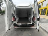 Volkswagen Transporter 2018 года за 12 300 000 тг. в Алматы – фото 4