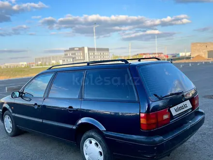 Volkswagen Passat 1994 года за 1 790 000 тг. в Уральск – фото 4