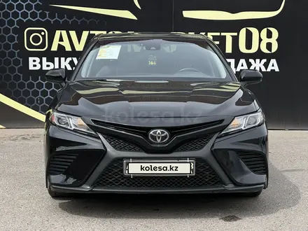 Toyota Camry 2019 года за 12 990 000 тг. в Тараз – фото 2