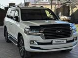 Toyota Land Cruiser 2018 года за 35 000 000 тг. в Караганда