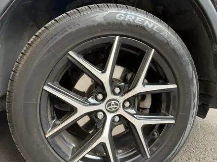Toyota RAV4 2017 года за 10 700 000 тг. в Алматы – фото 12