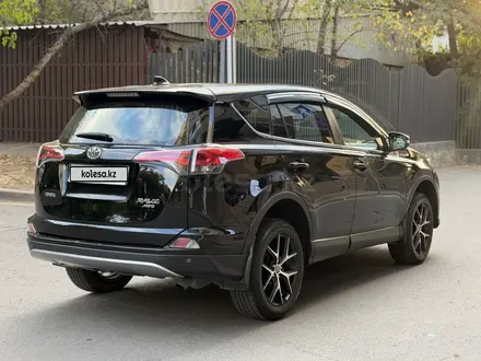 Toyota RAV4 2017 года за 10 700 000 тг. в Алматы – фото 4