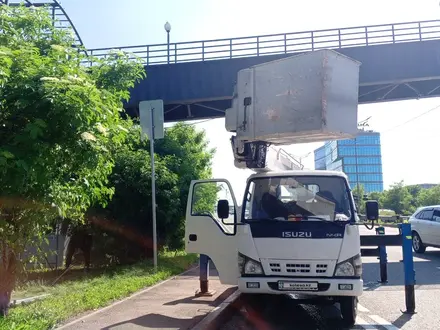 Isuzu 2009 года за 15 500 000 тг. в Алматы