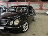 Mercedes-Benz E 320 2001 года за 3 550 000 тг. в Туркестан – фото 2