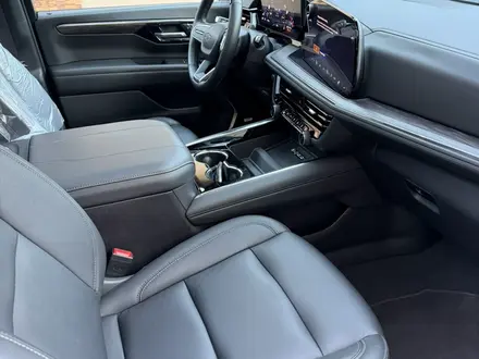 Chevrolet Tahoe 2024 года за 47 000 000 тг. в Алматы – фото 13