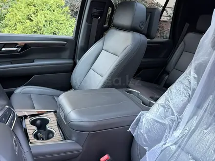 Chevrolet Tahoe 2024 года за 47 000 000 тг. в Алматы – фото 8