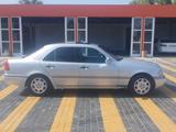 Mercedes-Benz C 200 1994 годаfor2 500 000 тг. в Тараз – фото 4