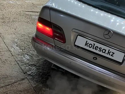 Mercedes-Benz E 430 2001 года за 6 500 000 тг. в Мерке – фото 5