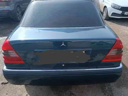 Mercedes-Benz C 220 1994 года за 1 600 000 тг. в Павлодар – фото 2