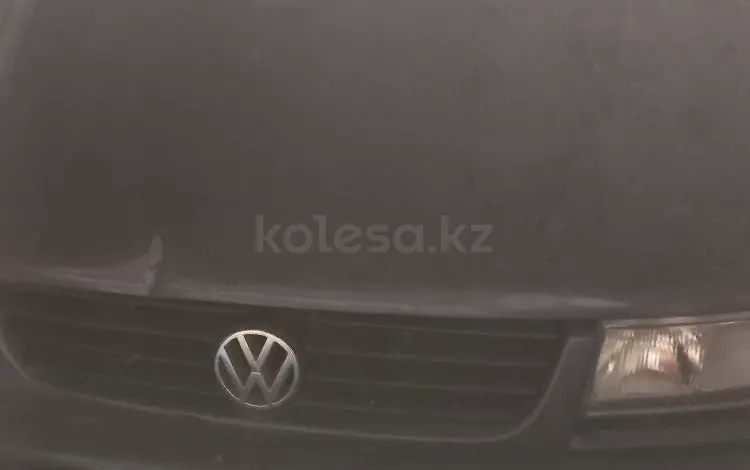 Volkswagen Passat 1994 годаүшін1 250 000 тг. в Семей