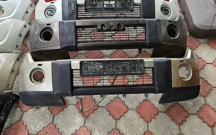 Бампер передний на Митцубиси паджеро 3.4 за 150 000 тг. в Алматы