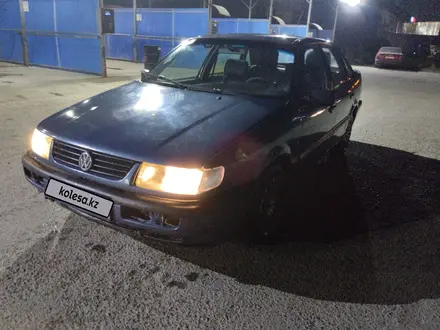 Volkswagen Passat 1994 года за 1 000 000 тг. в Тараз – фото 2