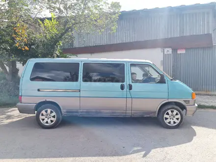 Volkswagen Caravelle 1994 года за 2 800 000 тг. в Караганда – фото 3