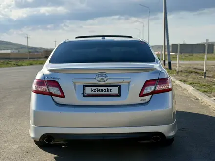 Toyota Camry 2011 года за 4 500 000 тг. в Актау – фото 2