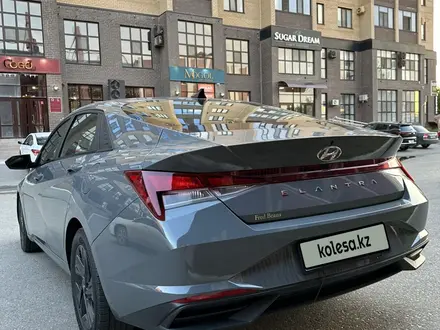 Hyundai Elantra 2022 года за 11 300 000 тг. в Актобе – фото 15